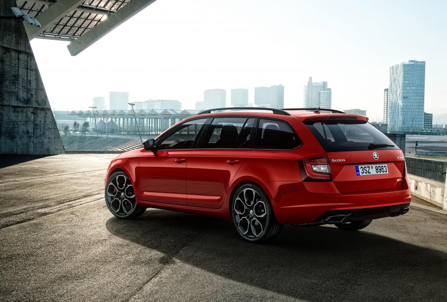  Skoda Octavia RS 245 Combi 2017 года  (WW) (фото 5 из 38)